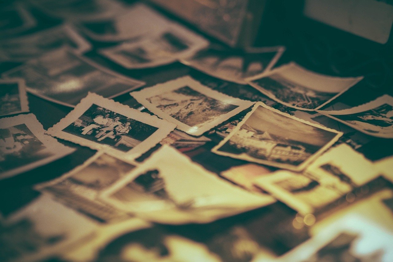 20 Essential Tips for Writing Your Own Memoir